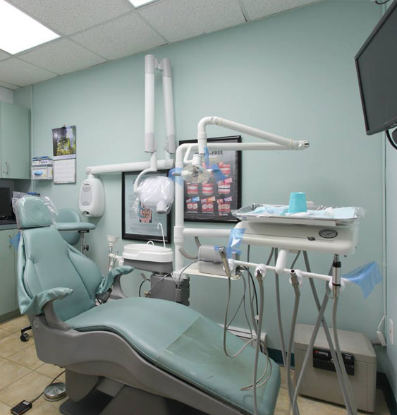 Operation room at Mineola Dental Care
